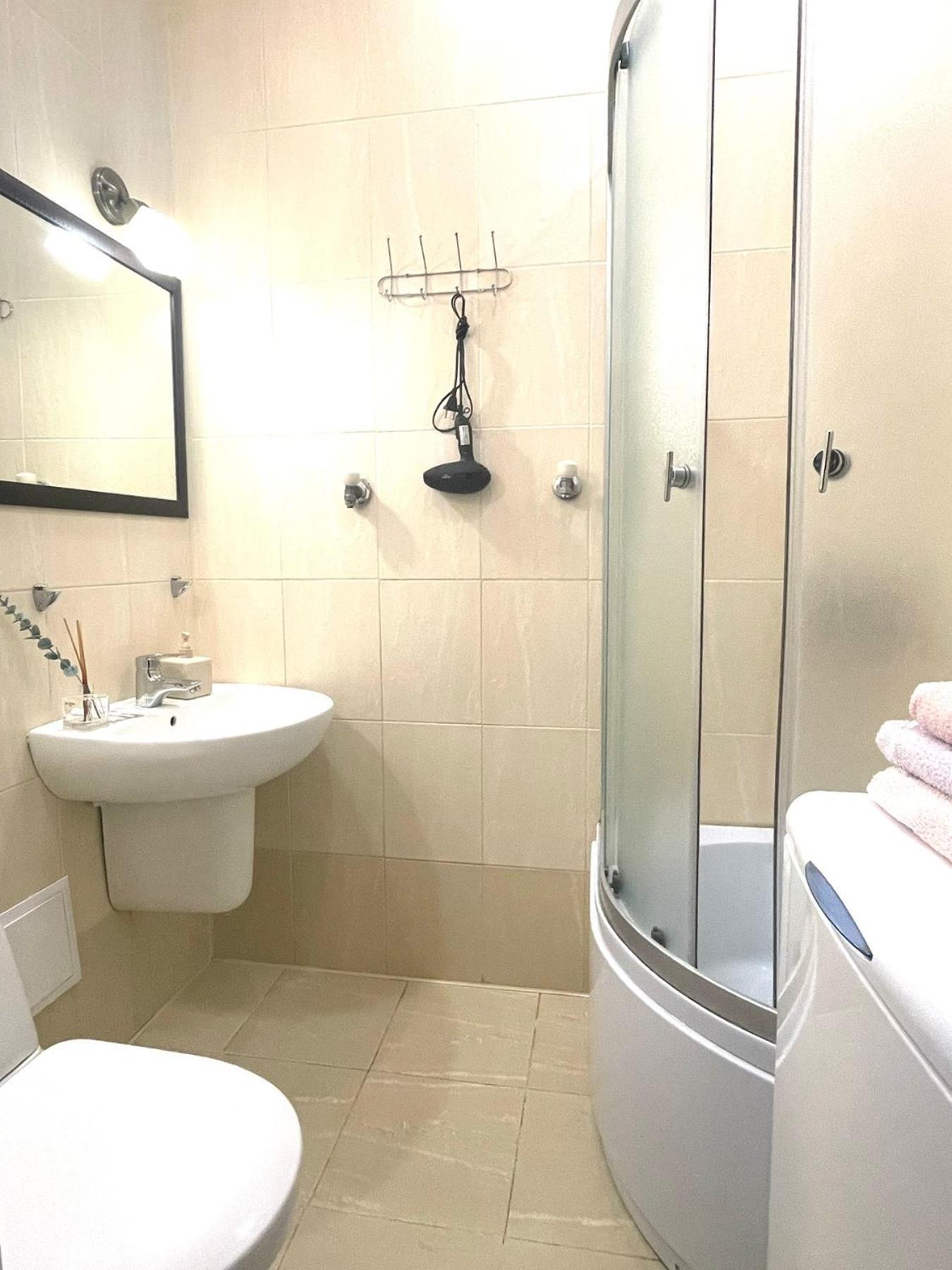 Apartament Куліша 41, Помешкання В Центрі Біля Тц Форум Lwów Zewnętrze zdjęcie