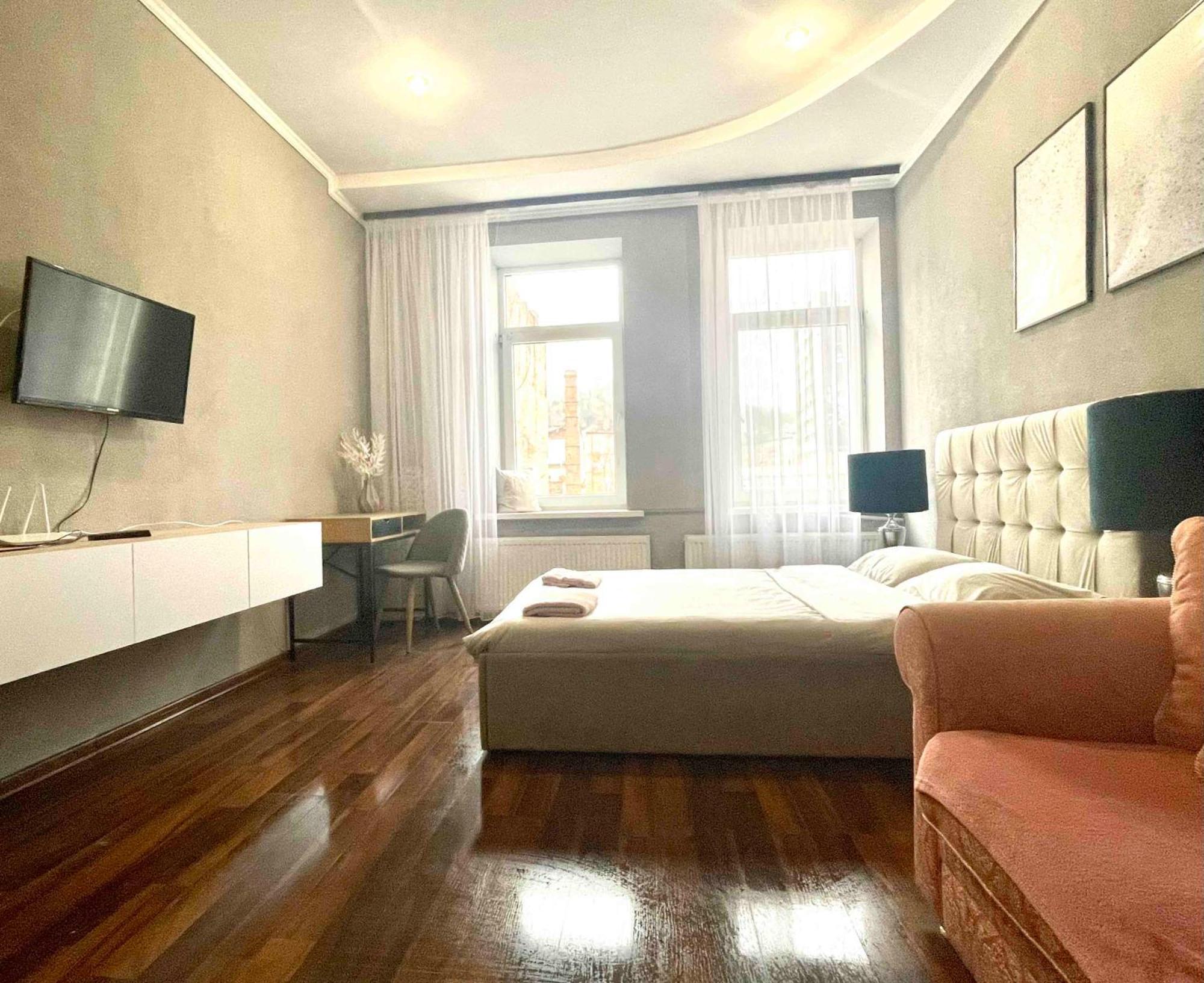Apartament Куліша 41, Помешкання В Центрі Біля Тц Форум Lwów Zewnętrze zdjęcie